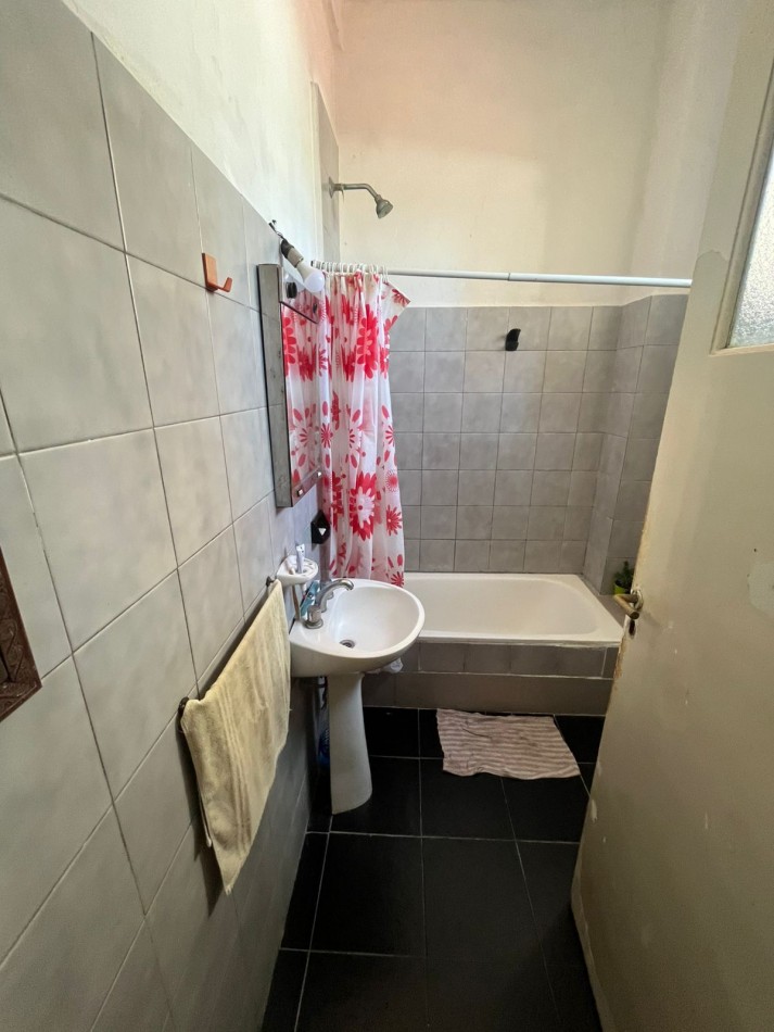 3 Ambientes Luminoso 2 Pisos Por Escaleras Apto Credito Bancario