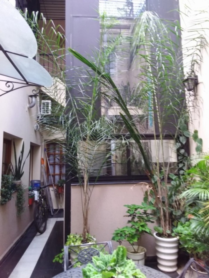 Excelente Casa De Estilo Con Ascensor, Patio, Terraza, Quincho Parrilla