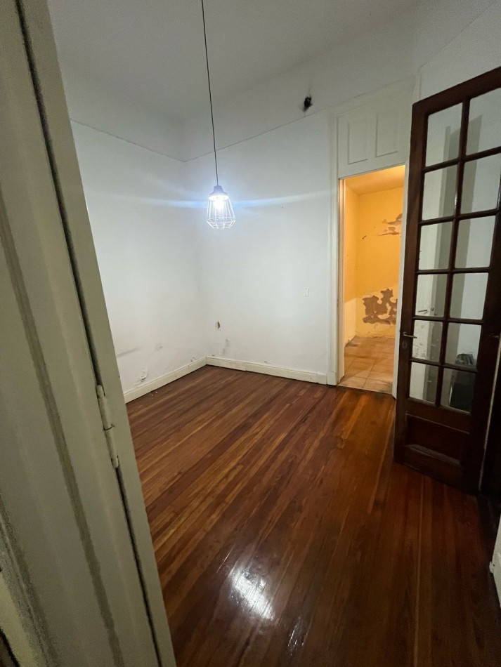 VENTA PH 4 AMBIENTES AL FRENTE PATIO CUBIERTO 