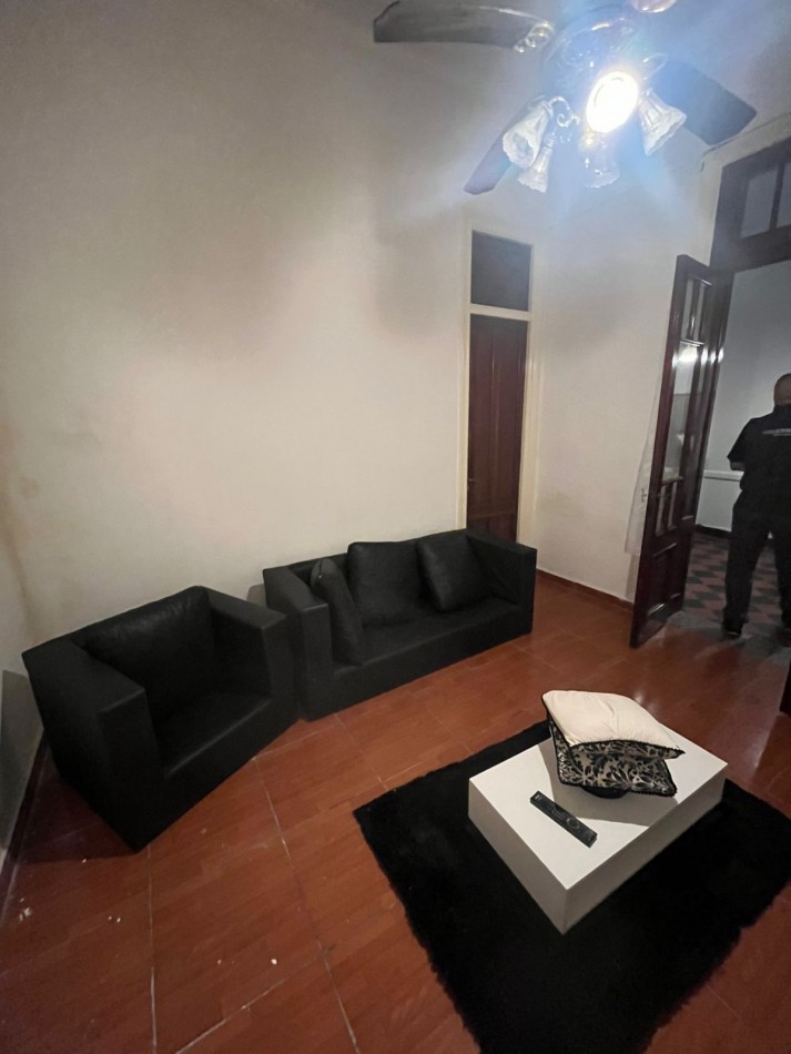 VENTA PH 6 AMBIENTES C/LOCAL COMERCIAL MUY BUENA UBICACION ***SIN EXPENSAS *** 