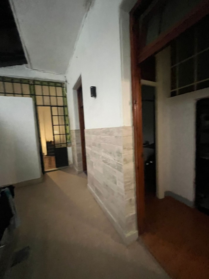 VENTA PH 6 AMBIENTES C/LOCAL COMERCIAL MUY BUENA UBICACION ***SIN EXPENSAS *** 