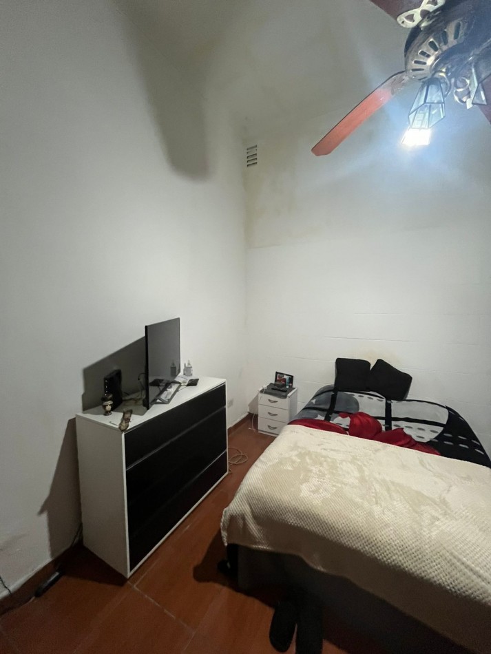 VENTA PH 6 AMBIENTES C/LOCAL COMERCIAL MUY BUENA UBICACION ***SIN EXPENSAS *** 