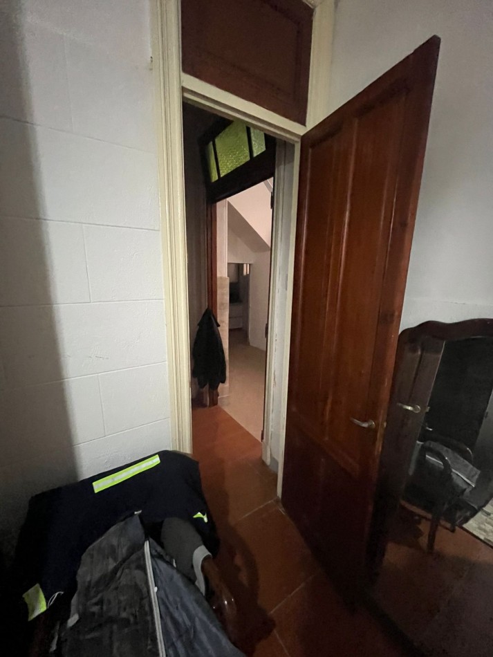 VENTA PH 6 AMBIENTES C/LOCAL COMERCIAL MUY BUENA UBICACION ***SIN EXPENSAS *** 