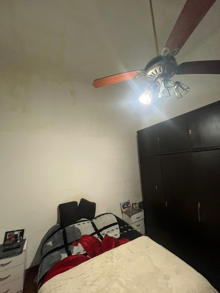 VENTA PH 6 AMBIENTES C/LOCAL COMERCIAL MUY BUENA UBICACION ***SIN EXPENSAS *** 