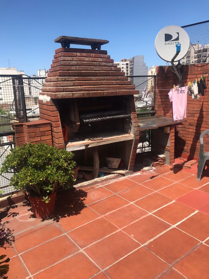 Triplex 5 amb. Con Cochera Quincho Y Parrilla Oferta !!!