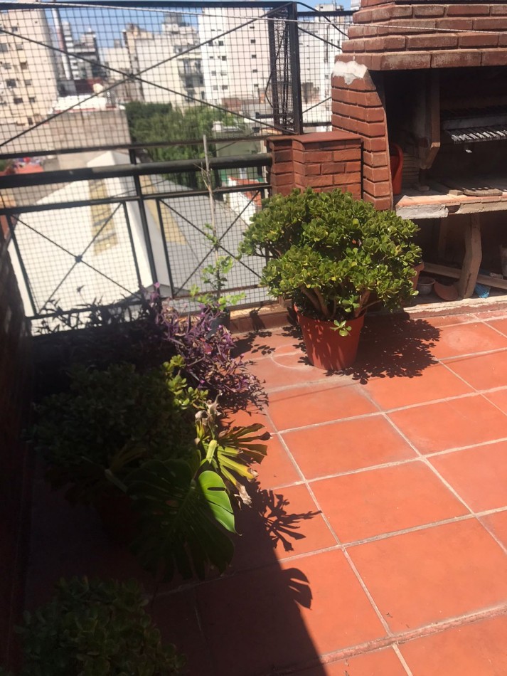 Triplex 5 amb. Con Cochera Quincho Y Parrilla Oferta !!!