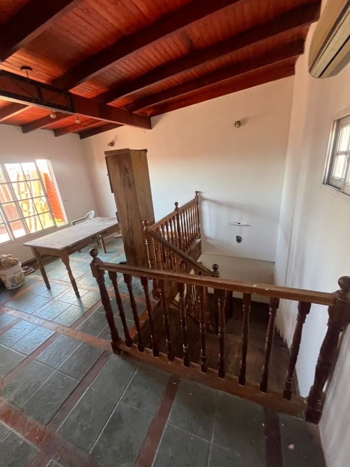 Triplex 5 amb. Con Cochera Quincho Y Parrilla Oferta !!!