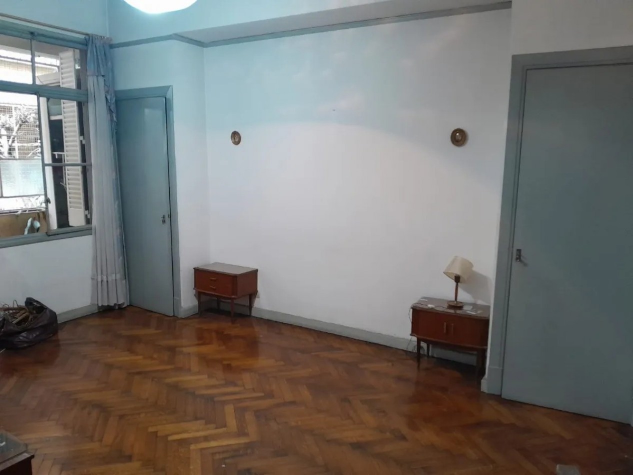 VENTA 2 AMBIENTES AMPLIOS EN PB CON BAULERA EXCELENTE UBICACION APTO PROFESIONAL ***APTO CREDITO BANCARIO***