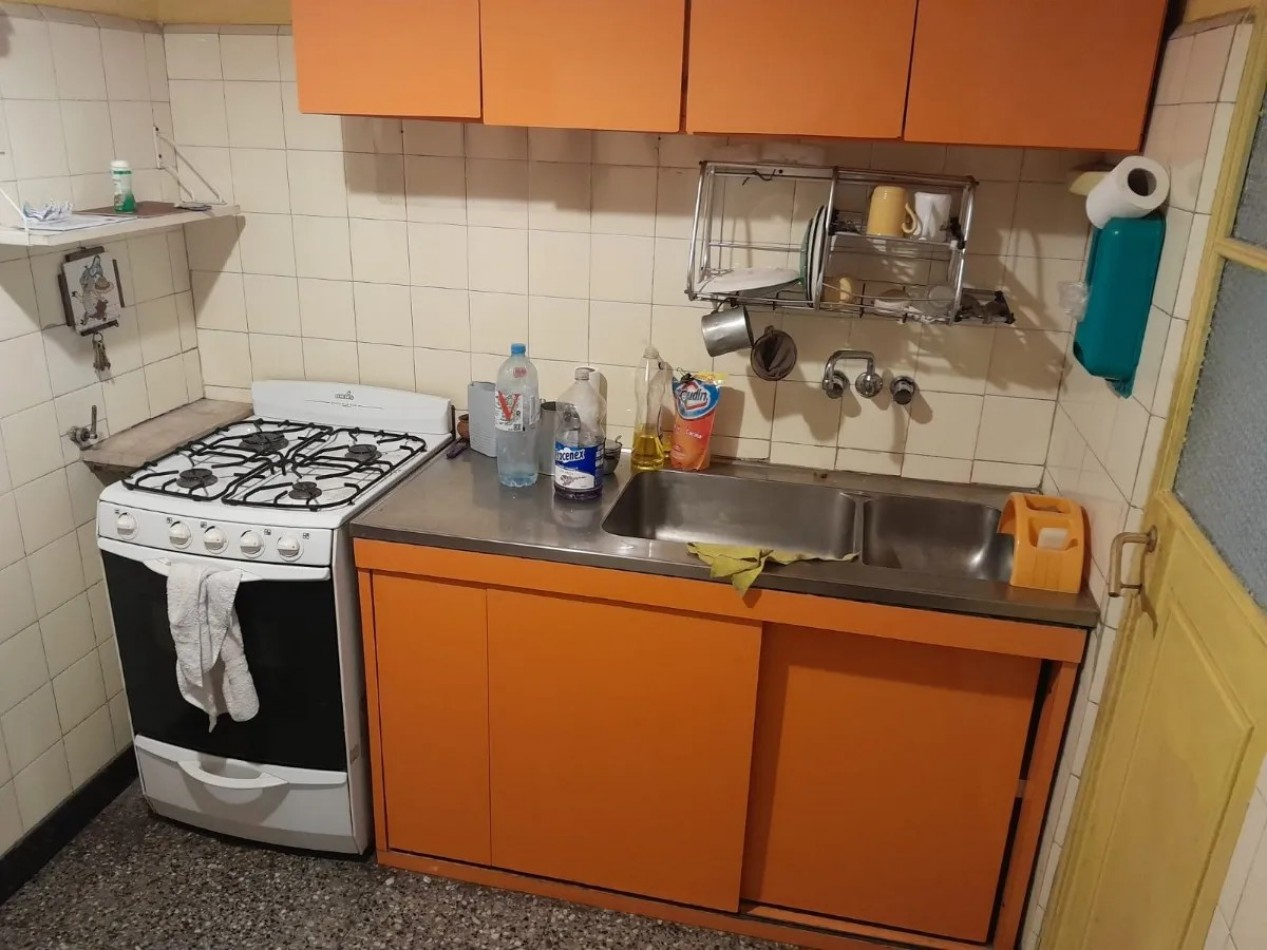 VENTA 2 AMBIENTES AMPLIOS EN PB CON BAULERA EXCELENTE UBICACION APTO PROFESIONAL ***APTO CREDITO BANCARIO***