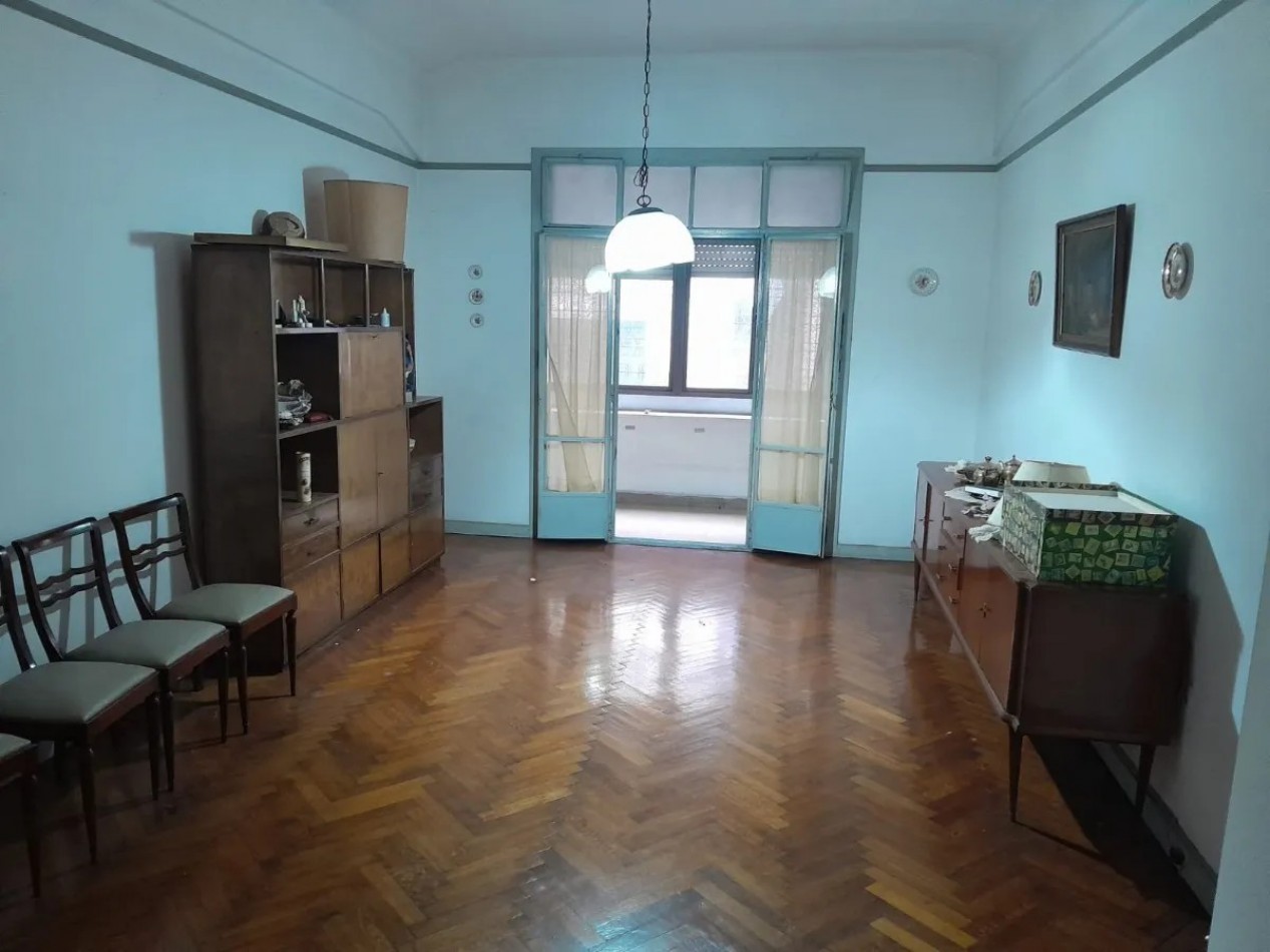 VENTA 2 AMBIENTES AMPLIOS EN PB CON BAULERA EXCELENTE UBICACION APTO PROFESIONAL ***APTO CREDITO BANCARIO***