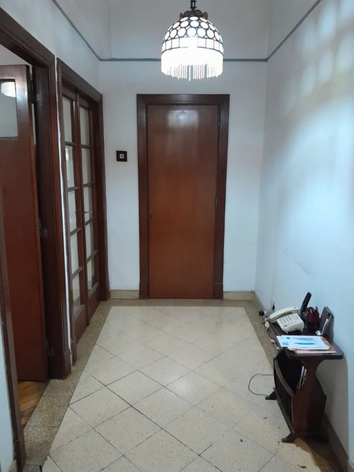 VENTA 2 AMBIENTES AMPLIOS EN PB CON BAULERA EXCELENTE UBICACION APTO PROFESIONAL ***APTO CREDITO BANCARIO***