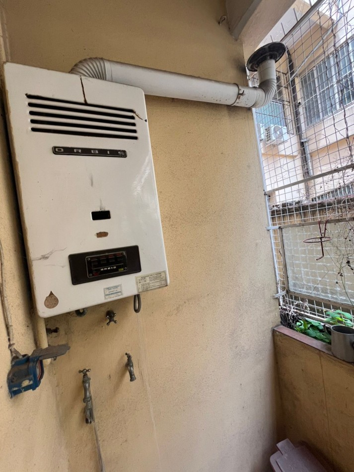 VENTA 2 AMBIENTES AMPLIOS EN PB CON BAULERA EXCELENTE UBICACION APTO PROFESIONAL ***APTO CREDITO BANCARIO***