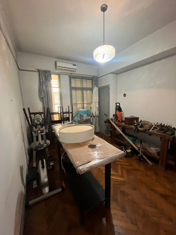 VENTA 2 AMBIENTES AMPLIOS EN PB CON BAULERA EXCELENTE UBICACION APTO PROFESIONAL ***APTO CREDITO BANCARIO***