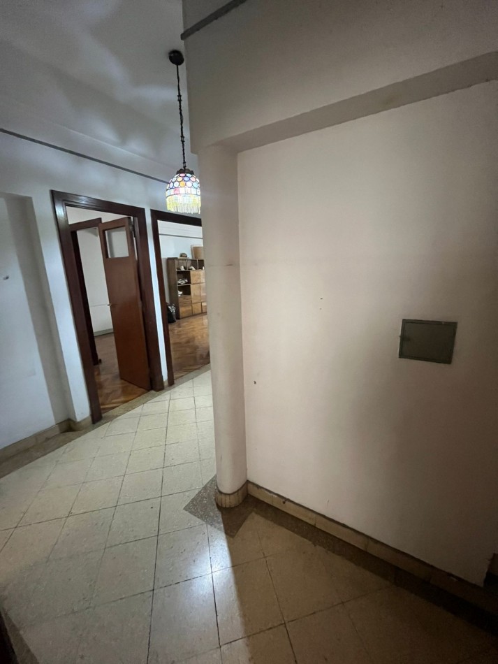 VENTA 2 AMBIENTES AMPLIOS EN PB CON BAULERA EXCELENTE UBICACION APTO PROFESIONAL ***APTO CREDITO BANCARIO***