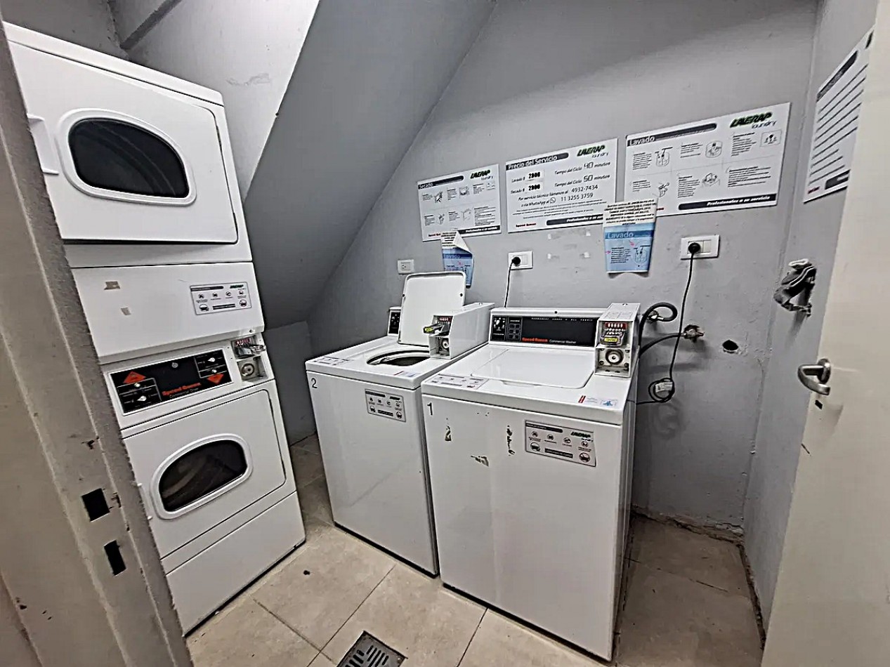 Depto 2 Ambientes  Frente. Muy Luminoso. Balcon , Amenites ****APTO CREDITO BANCARIO****