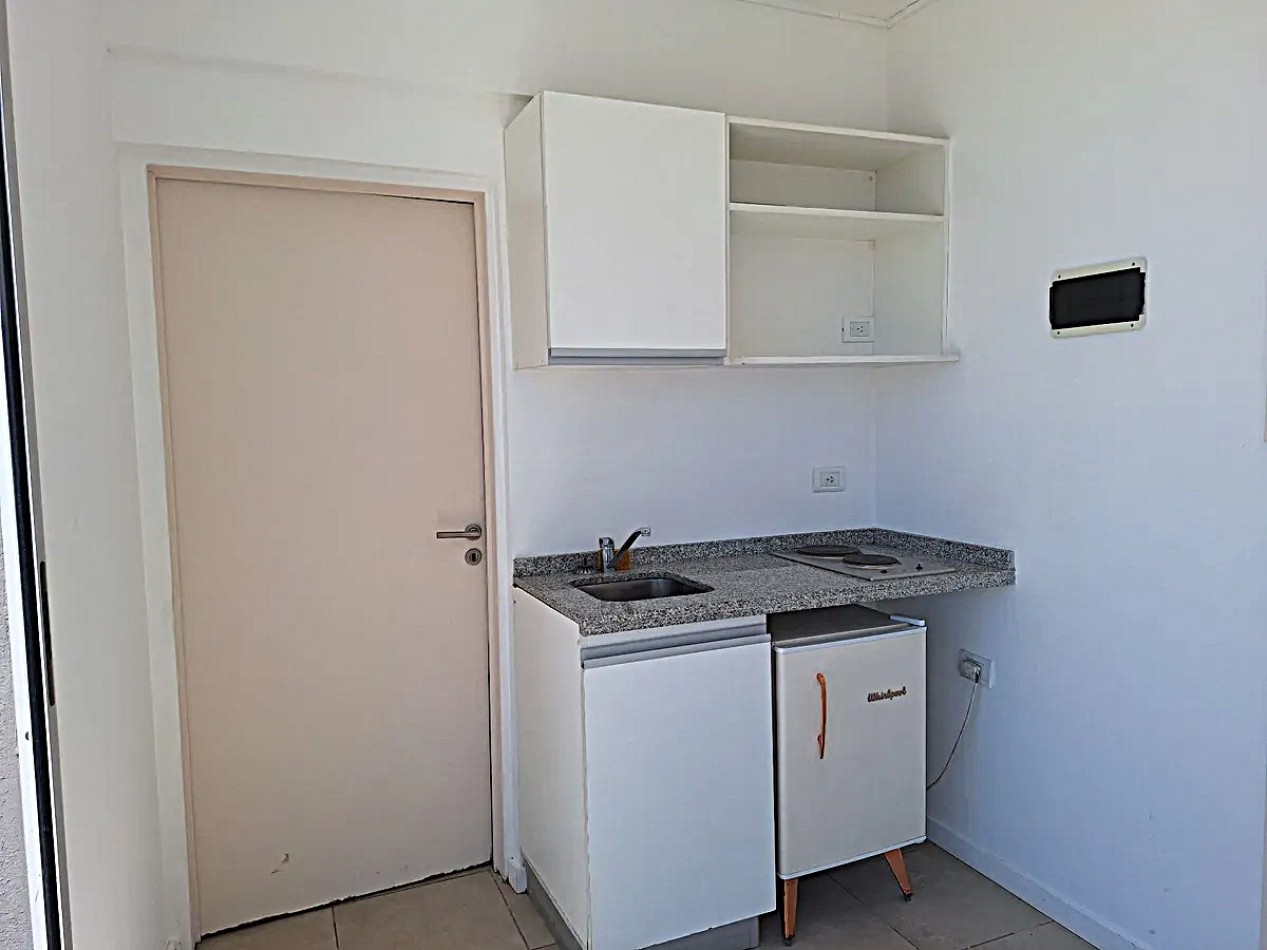 Depto 2 Ambientes  Frente. Muy Luminoso. Balcon , Amenites ****APTO CREDITO BANCARIO****