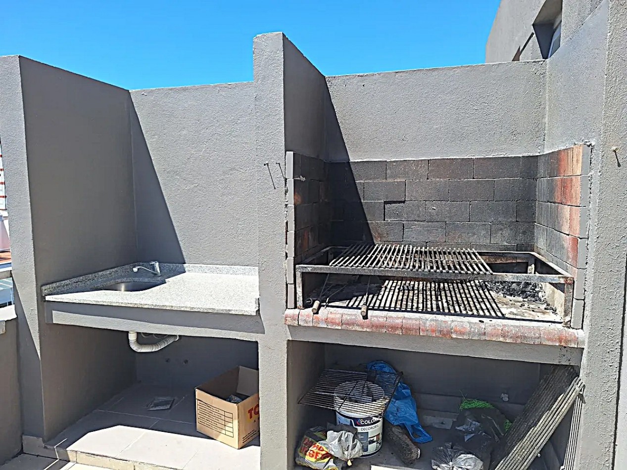 Depto 2 Ambientes  Frente. Muy Luminoso. Balcon , Amenites ****APTO CREDITO BANCARIO****