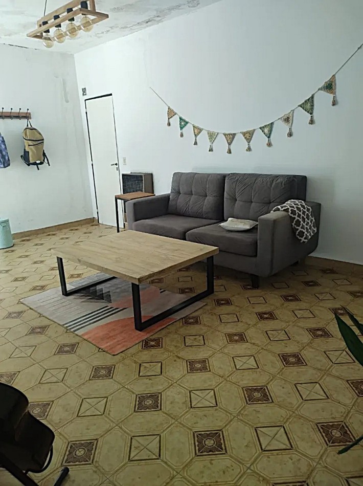 Casa 4 Ambientes Lote Propio 228 M², 124 M² Cubiertos, Cochera, Patio Y Terraza 