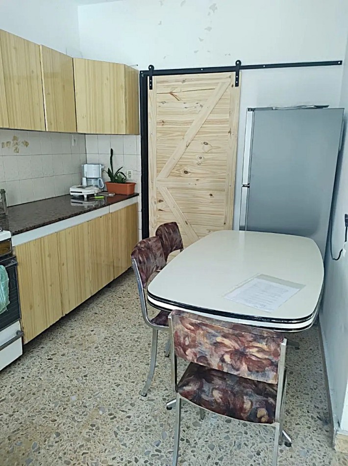 Casa 4 Ambientes Lote Propio 228 M², 124 M² Cubiertos, Cochera, Patio Y Terraza 