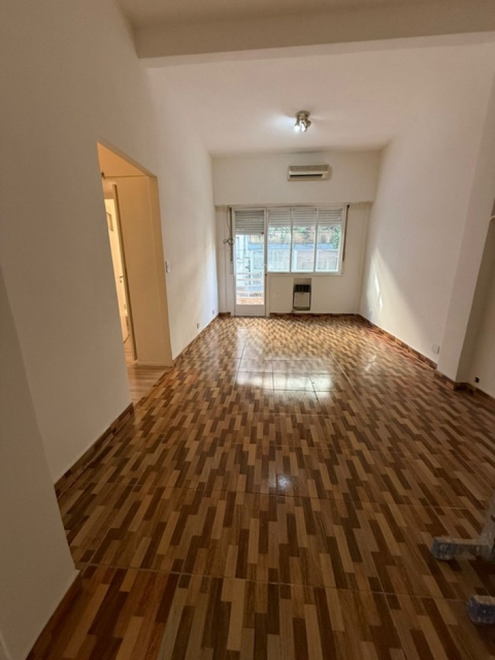 Excelente 3 ambientes balcon al frente luminoso **APTO CREDITO BANCARIO**