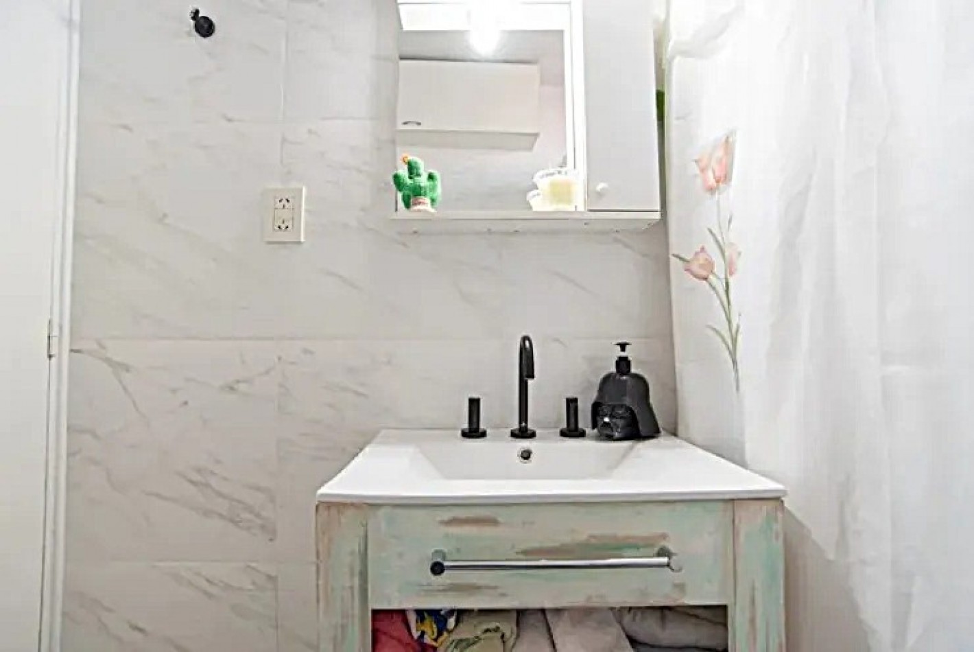 VENTA 2 AMBIENTES SEMIPISO CONTRAFRENTE RECICLADO A NVO. ***APTO CREDITO BANCARIO***