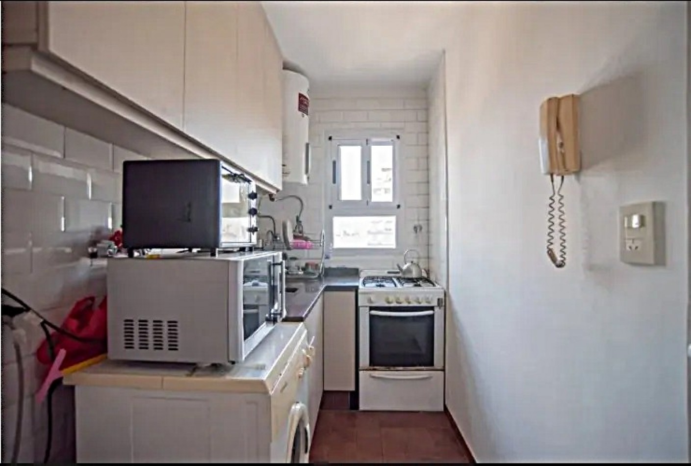 VENTA 2 AMBIENTES SEMIPISO CONTRAFRENTE RECICLADO A NVO. ***APTO CREDITO BANCARIO***