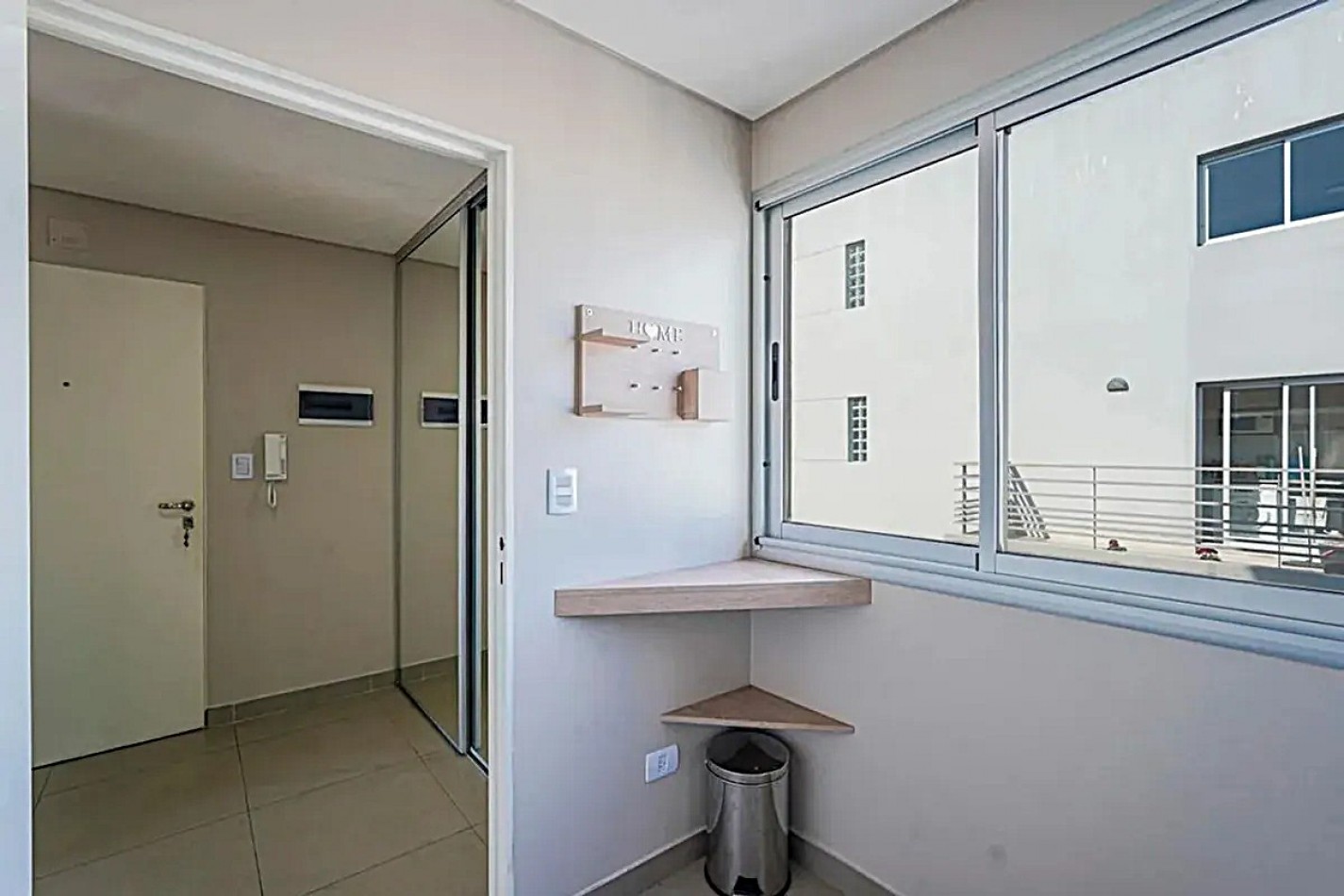 VENTA MONOAMBIENTE AL FRENTE BALCON ***APTO CREDITO BANCARIO*** PILETA, GYM, PARRILLA, SUM 