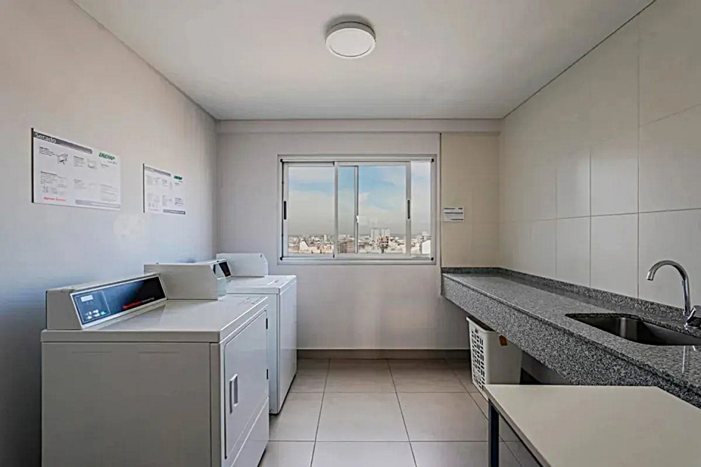 VENTA MONOAMBIENTE AL FRENTE BALCON ***APTO CREDITO BANCARIO*** PILETA, GYM, PARRILLA, SUM 