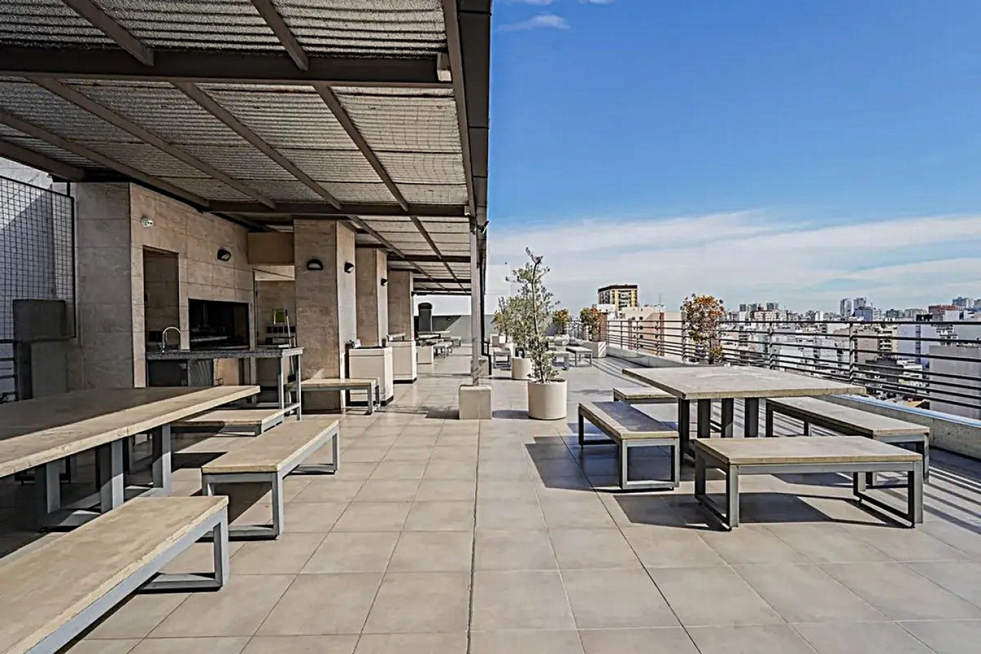 VENTA MONOAMBIENTE AL FRENTE BALCON ***APTO CREDITO BANCARIO*** PILETA, GYM, PARRILLA, SUM 