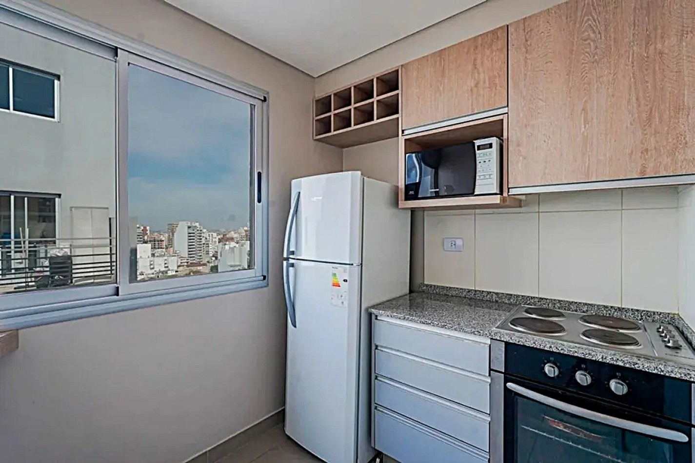 VENTA MONOAMBIENTE AL FRENTE BALCON ***APTO CREDITO BANCARIO*** PILETA, GYM, PARRILLA, SUM 