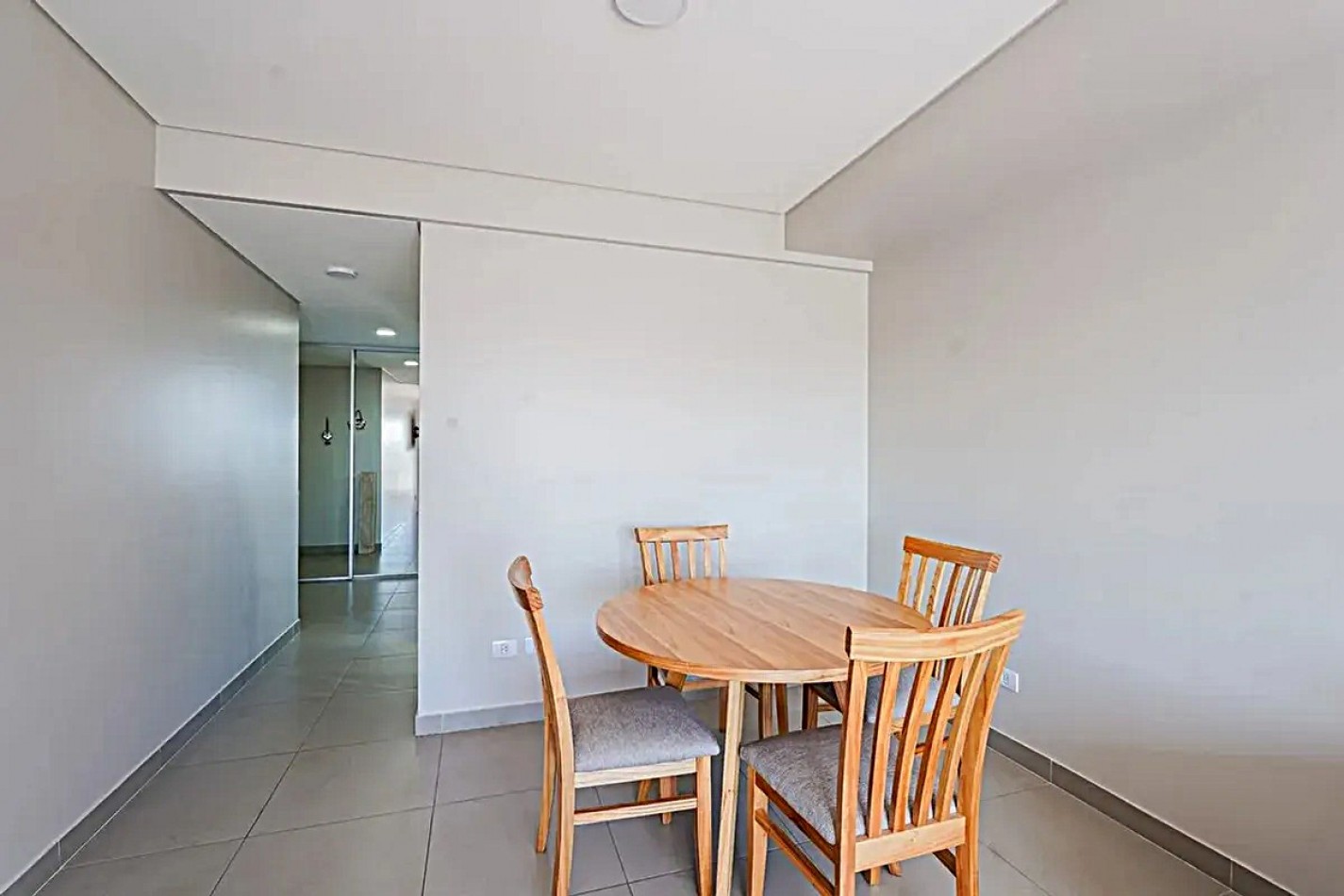 VENTA MONOAMBIENTE AL FRENTE BALCON ***APTO CREDITO BANCARIO*** PILETA, GYM, PARRILLA, SUM 