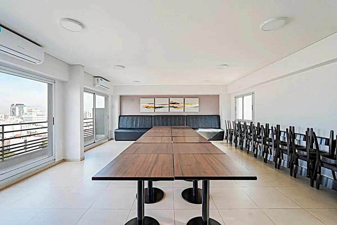 VENTA MONOAMBIENTE AL FRENTE BALCON ***APTO CREDITO BANCARIO*** PILETA, GYM, PARRILLA, SUM 