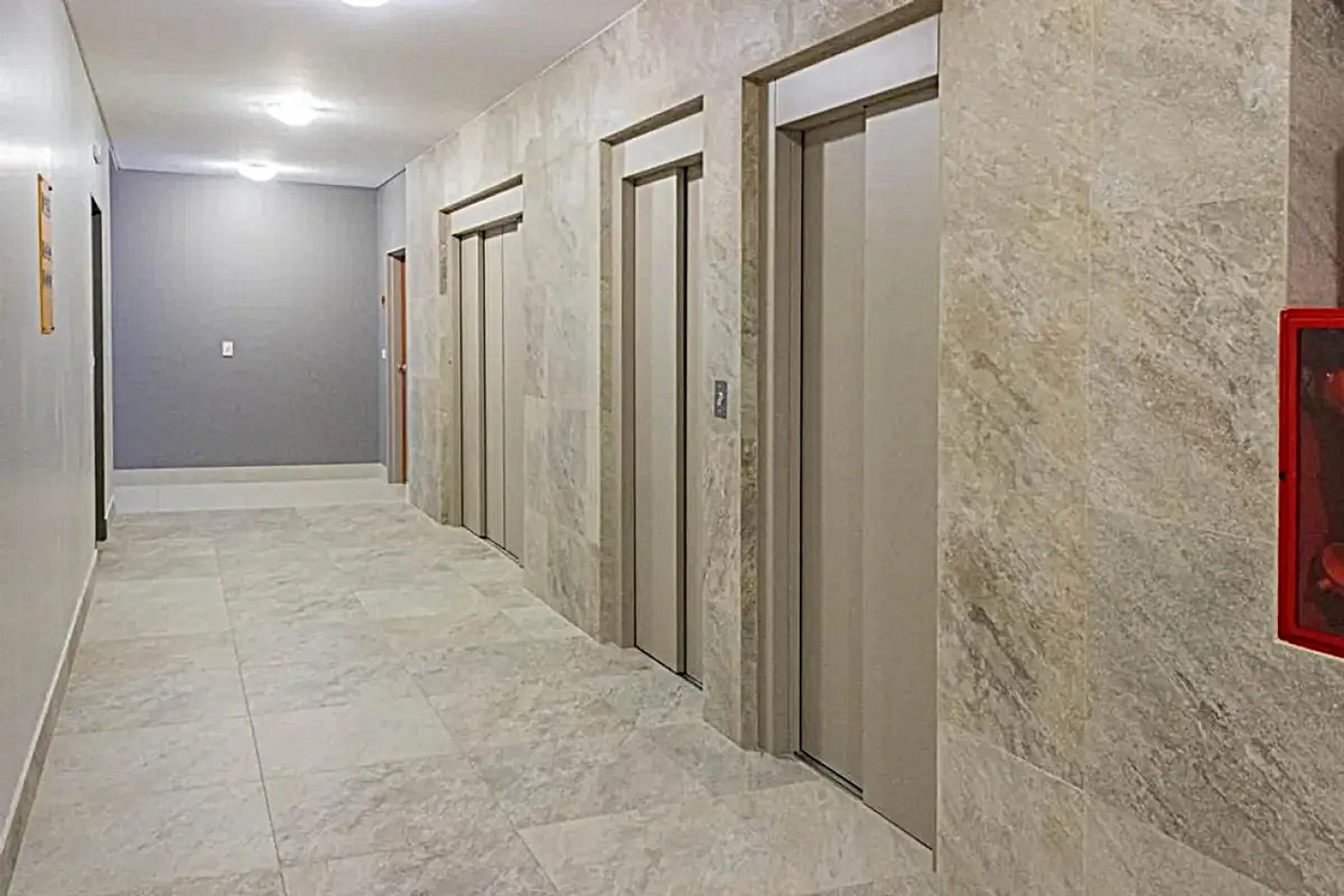 VENTA MONOAMBIENTE AL FRENTE BALCON ***APTO CREDITO BANCARIO*** PILETA, GYM, PARRILLA, SUM 