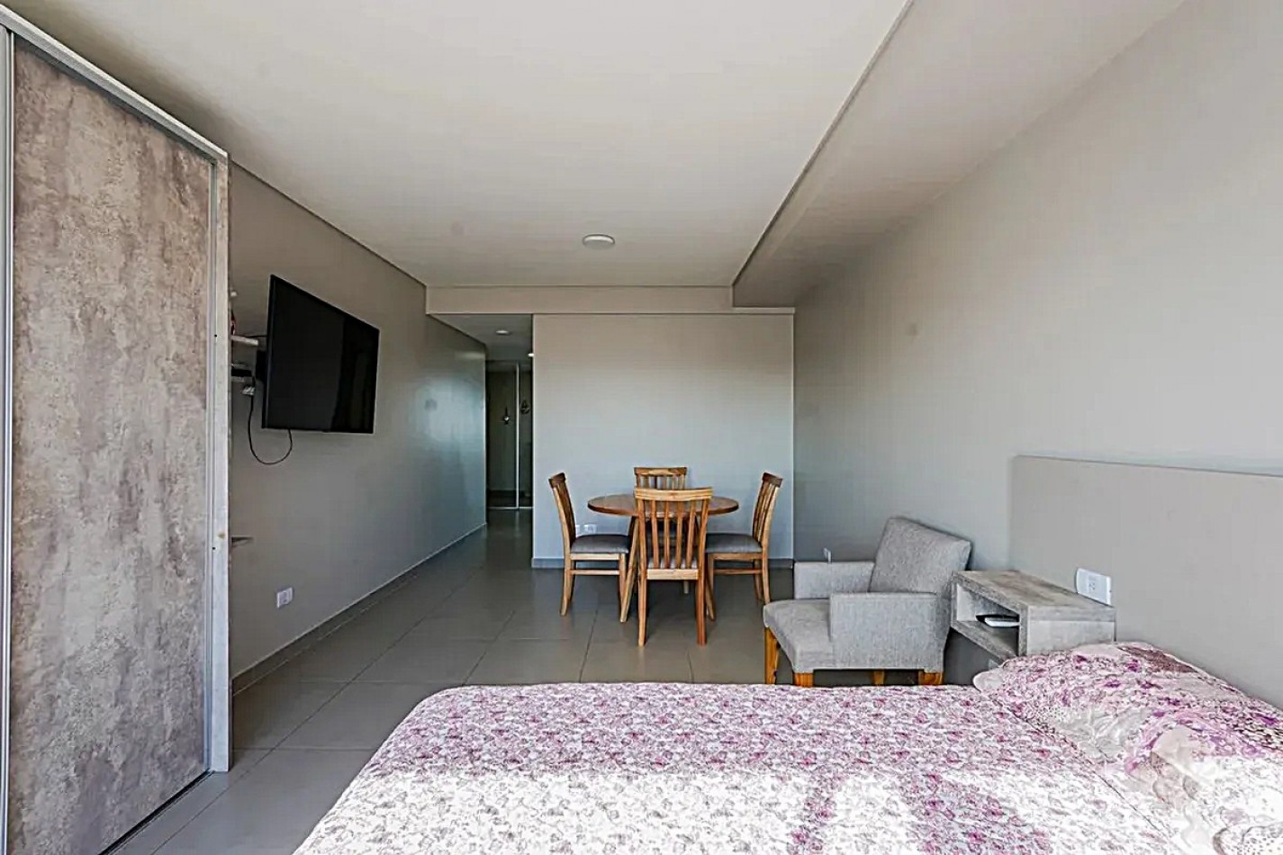 VENTA MONOAMBIENTE AL FRENTE BALCON ***APTO CREDITO BANCARIO*** PILETA, GYM, PARRILLA, SUM 