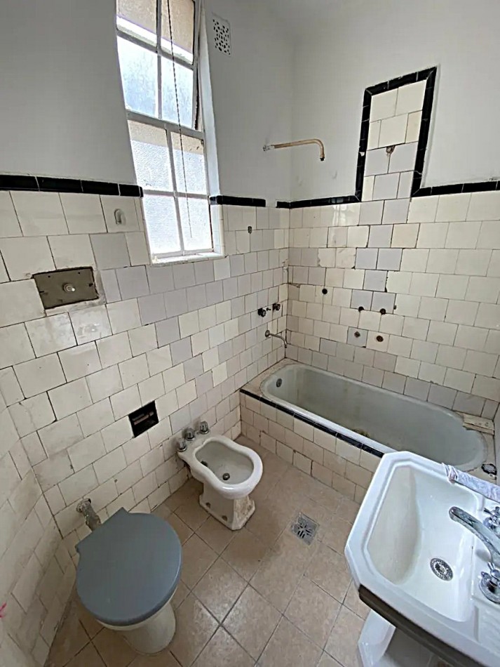 PH 3 AMBIENTES ESTILO ANTIGUO A RECICLAR ***APTO CREDITO BANCARIO*** 