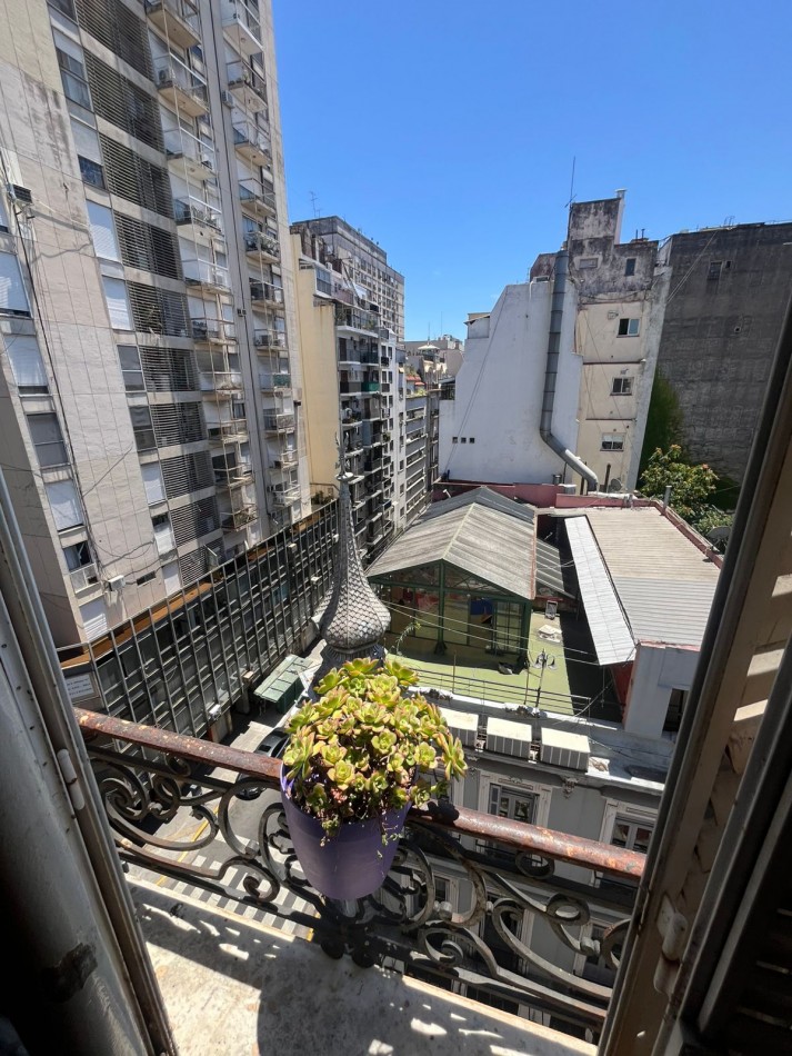 VENTA DEPARTAMENTO 4 AMBIENTES SEMIPISO ESTILO FRANCES EN EXCELENTE ESQUINA ****APTO CREDITO BANCARIO***