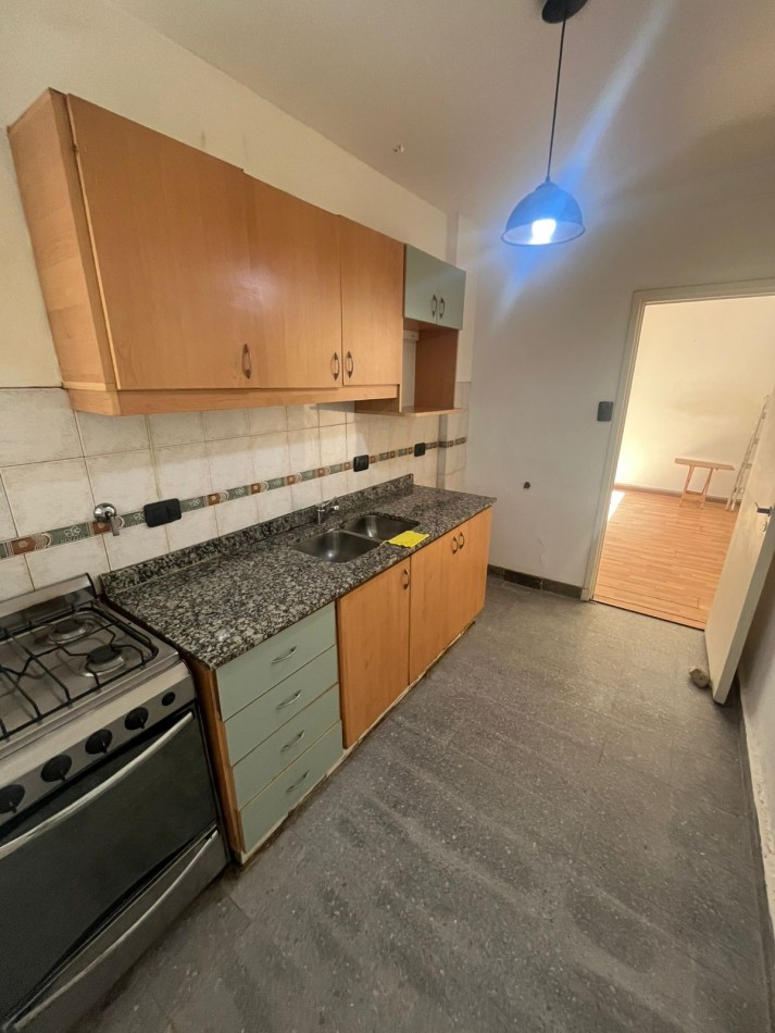 VENTA 2 AMBIENTES LUMINOSO CON LAVADERO INDEPENDIENTE ***APTO CREDITO BANCARIO*** BAJAS EXPENSAS 