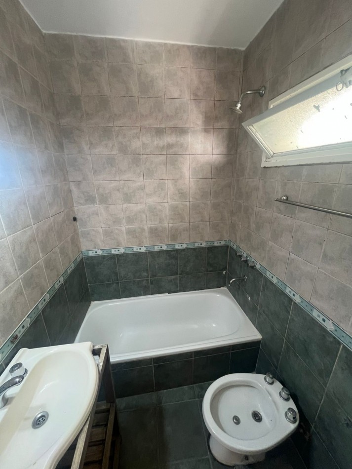 VENTA 2 AMBIENTES LUMINOSO CON LAVADERO INDEPENDIENTE ***APTO CREDITO BANCARIO*** BAJAS EXPENSAS 