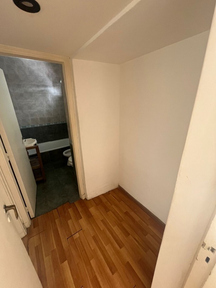 VENTA 2 AMBIENTES LUMINOSO CON LAVADERO INDEPENDIENTE ***APTO CREDITO BANCARIO*** BAJAS EXPENSAS 