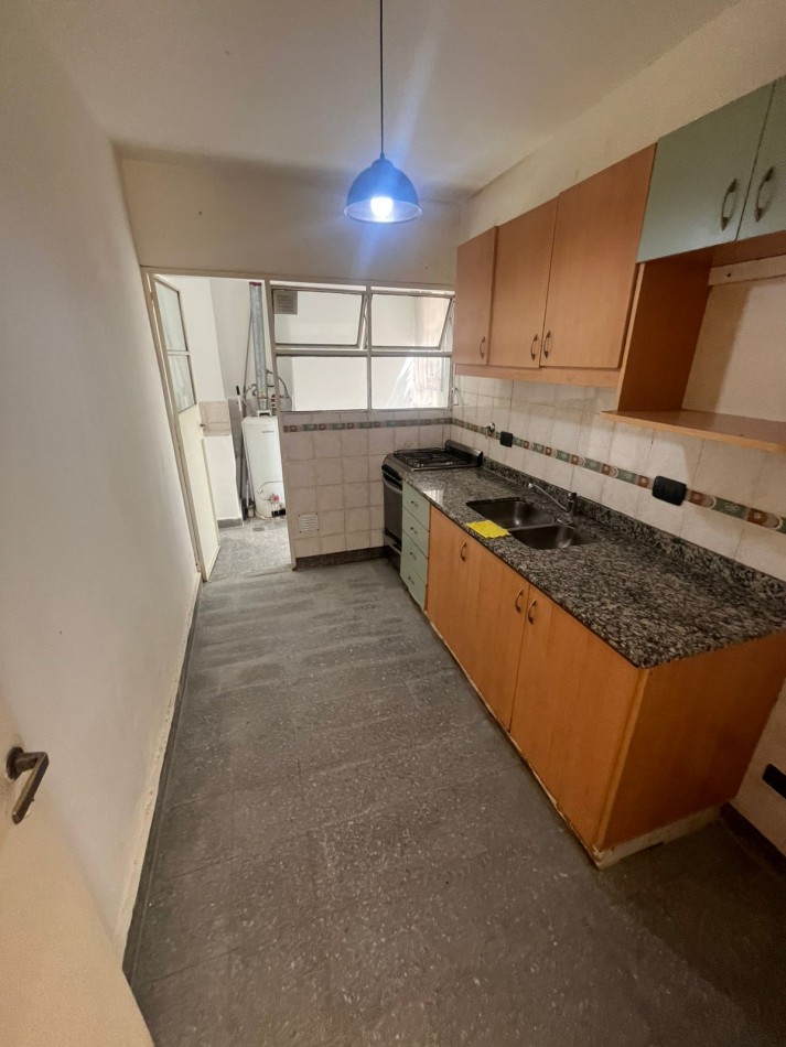 VENTA 2 AMBIENTES LUMINOSO CON LAVADERO INDEPENDIENTE ***APTO CREDITO BANCARIO*** BAJAS EXPENSAS 