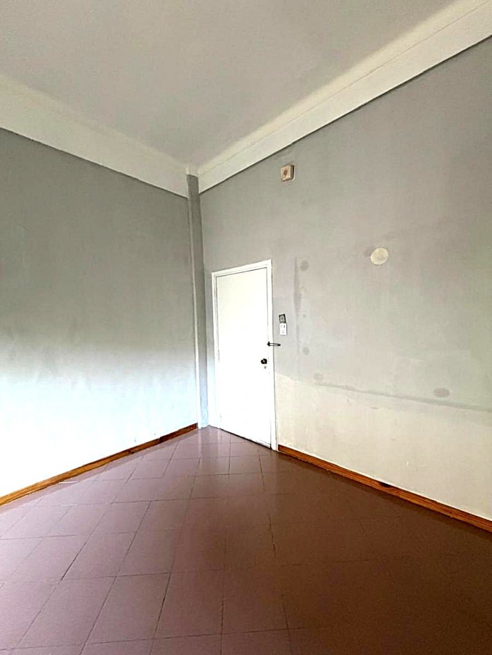 VENTA 3 AMBIENTES AL FRENTE 1 PISO X ESCALERAS **APTO CREDITO BANCARIO** BAJAS EXPENSAS 