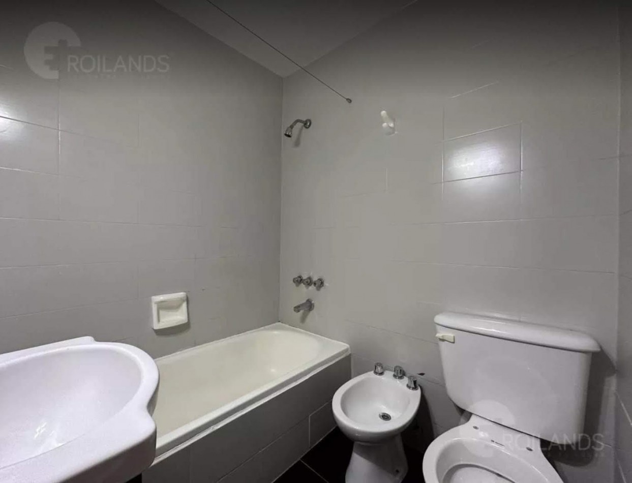 2 ambientes con lavadero y patio luminoso ***APTO CREDITO BANCARIO***