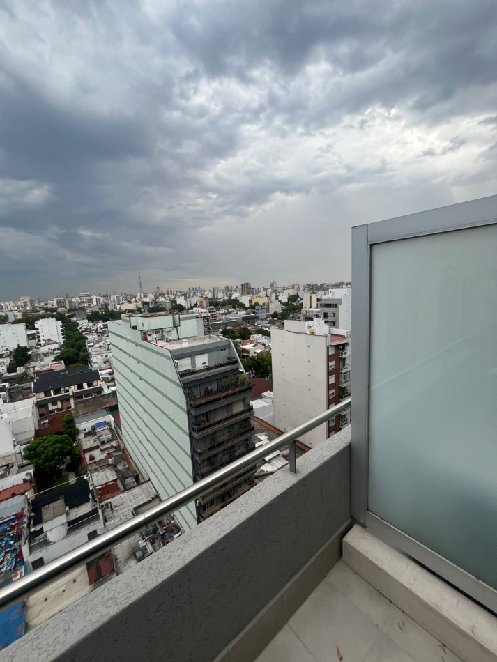 VENTA MONOAMBIENTE AL FRENTE BALCON ***APTO CREDITO BANCARIO*** PILETA, GYM, PARRILLA, SUM 