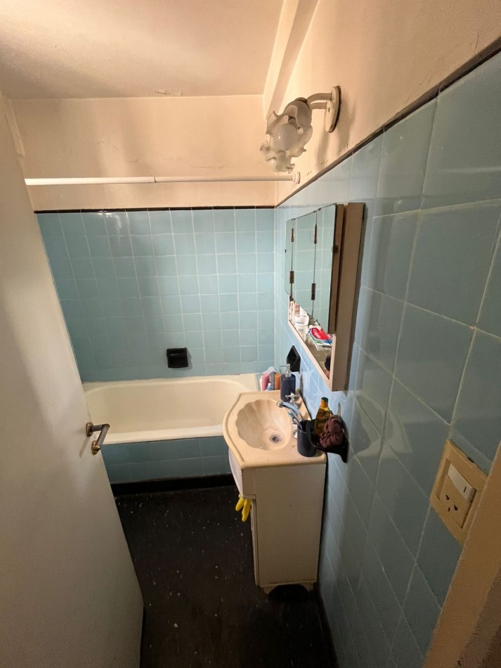 VENTA 3 AMBIENTES CON BALCON AL FRENTE Y LAVADERO EXCELENTE UBICACION ****APTO CREDITO BANCARIO****