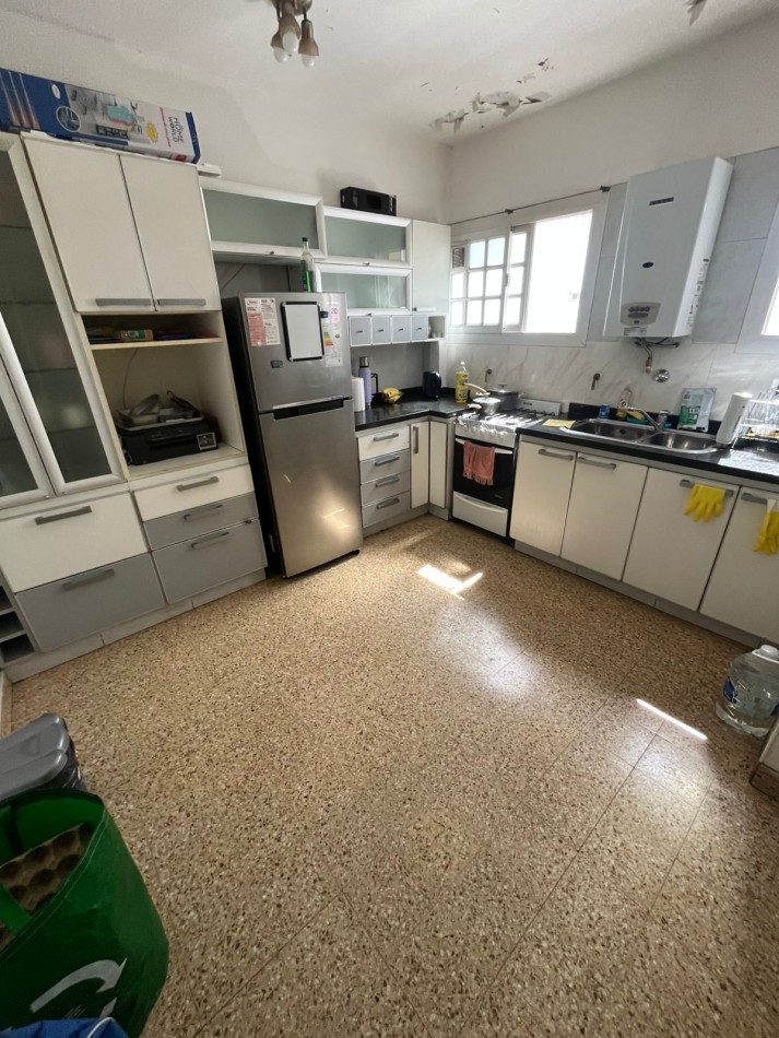 VENTA 3 AMBIENTES CON BALCON AL FRENTE Y LAVADERO EXCELENTE UBICACION ****APTO CREDITO BANCARIO****