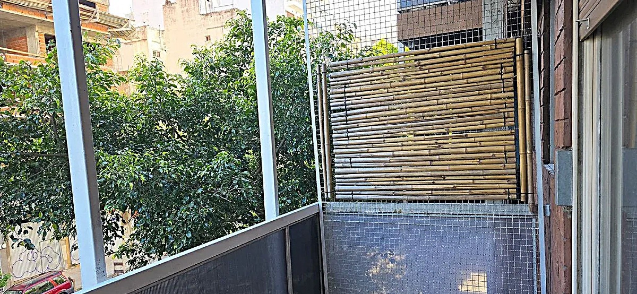 VENTA 2 AMBIENTES AL FRENTE CON BALCON Y LAVADERO CERCA DE TODO ***APTO CREDITO BANCARIO***