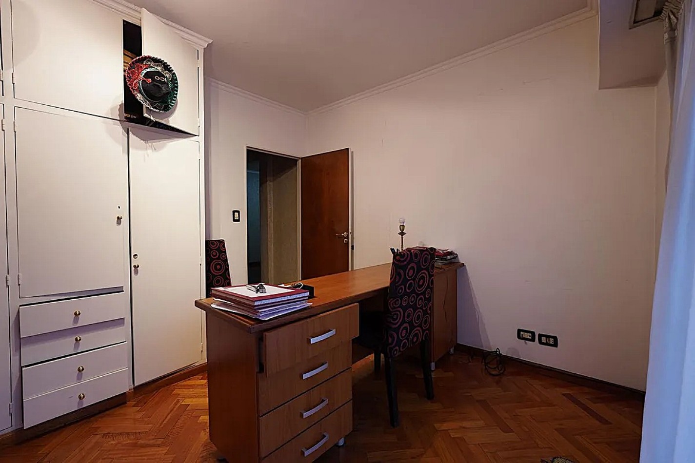 VENTA CASA CON PILETA 6 AMBIENTES EN CABALLITO ****APTO CREDITO BANCARIO**** 