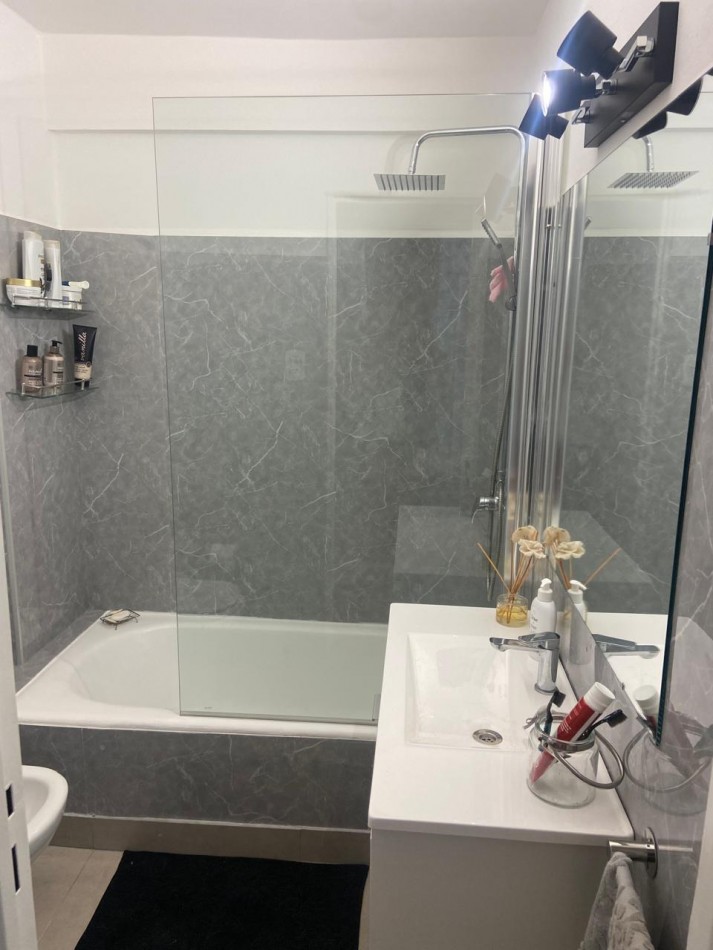 HERMOSO 2 ambientes RECICLADO a nuevo con balcon al frente ***APTO CREDITO BANCARIO***