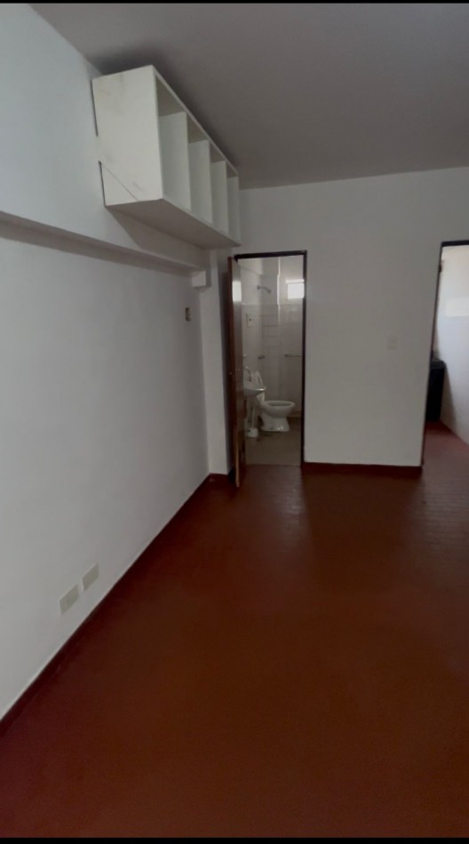 Se alquila Monoambiente SIN EXPENSAS amplio con seguro de caucion 