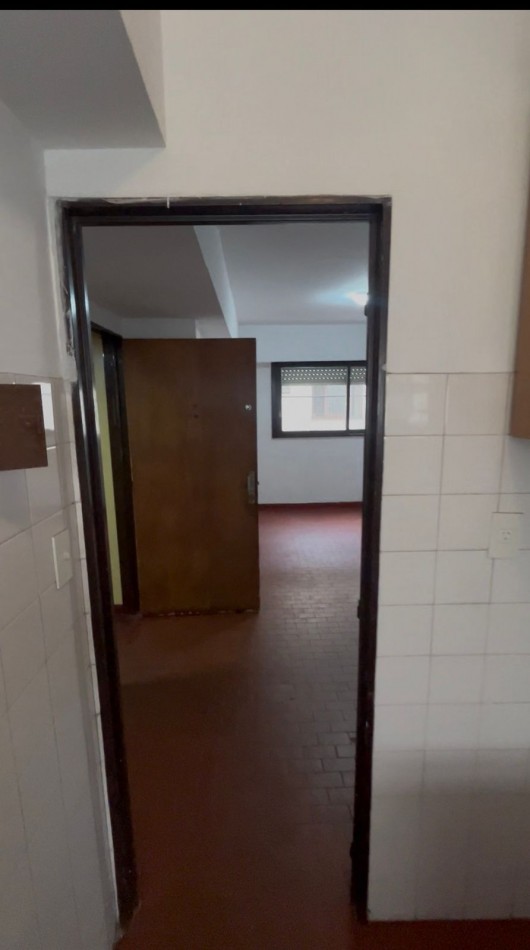 Se alquila Monoambiente SIN EXPENSAS amplio con seguro de caucion 